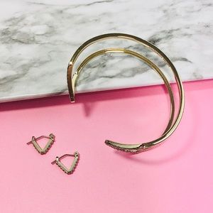 VS Limited Edition V Bracelet and Earring Box Set